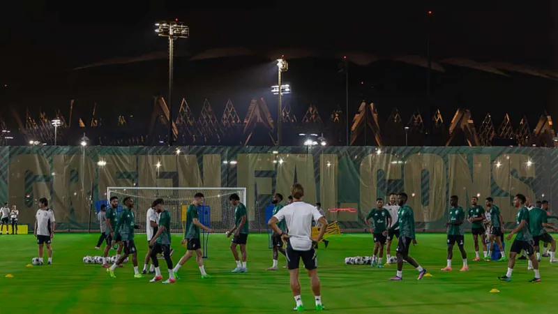 كيف يتهيأ المنتخب السعودي لمواجهة العراق الحاسمة في طريق مونديال 2026؟