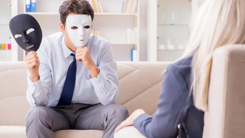  دراسة نفسية تكشف كيف يتخيل الناس ملامح النرجسية بصريًا