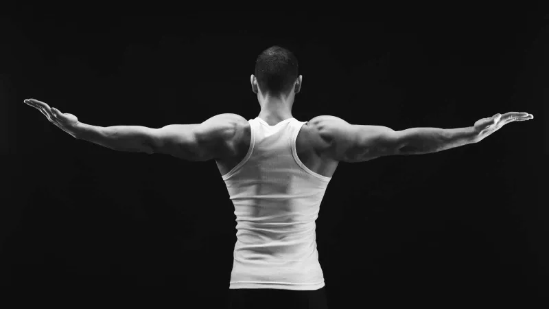 اللحم قليل الدهن أم الدسم.. أيهما أفضل لبناء العضلات؟