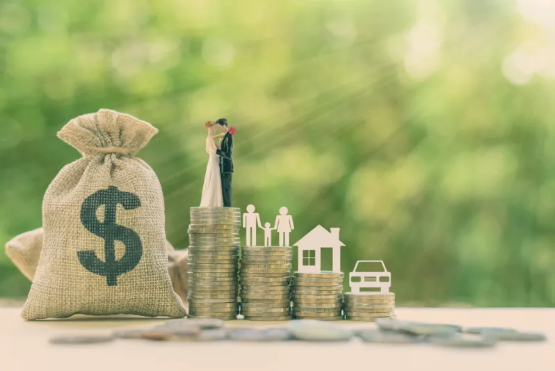 تفاصيل جديدة: من يتحمل ضريبة بيع وشراء العقارات في السعودية؟