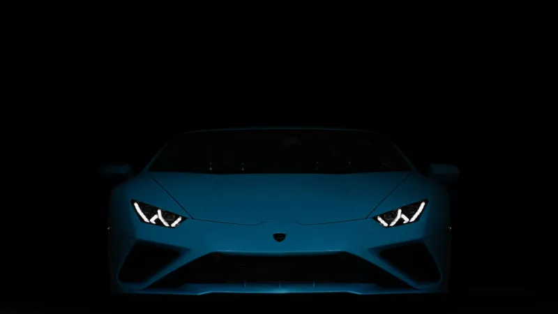 دراسة تكشف: السيارات الكهربائية تُستبدل أسرع من الهواتف الذكية