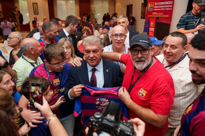 جوان لابورتا يؤكد: برشلونة يمتلك شعور "شبه لا يُقهر" قبل الكلاسيكو المرتقب!