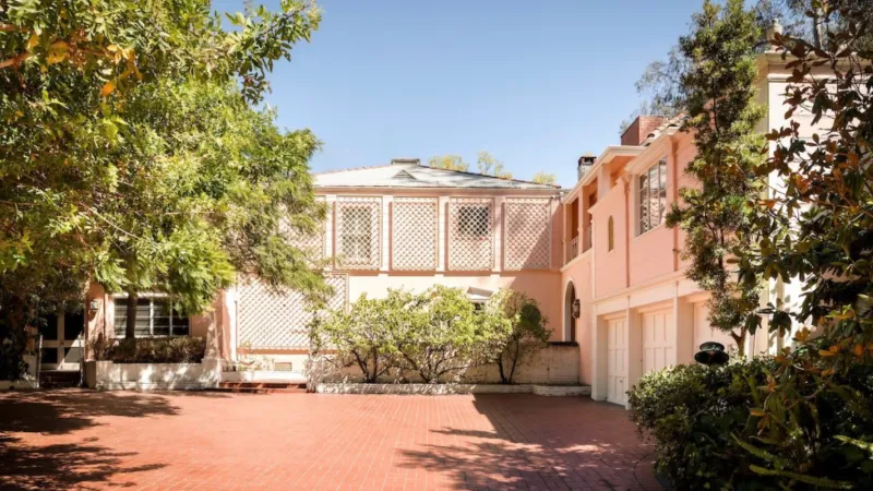 بسعر 15 مليون دولار..منزل هوليوودي ساحر يخطف أنظار سيدني سويني