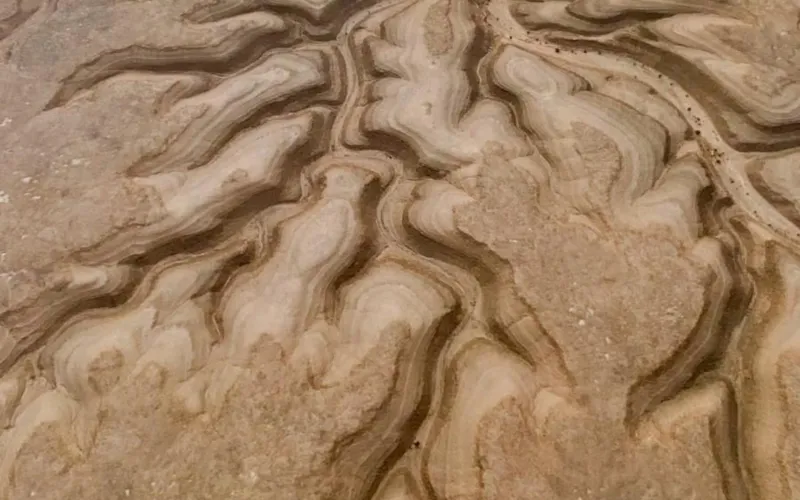 لقطات جوية تكشف سحر السعودية الخفي في وادي الدواسر (صور)