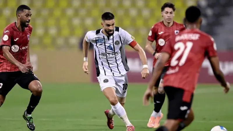 بـ10 لاعبين.. كاراسكو ينقذ الشباب من الخسارة أمام الريان (فيديو) 