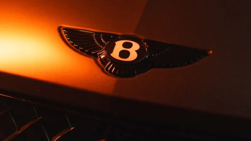 أخف وأسرع بنتلي على الإطلاق تعود من جديد بروح القرن الماضي (فيديو)