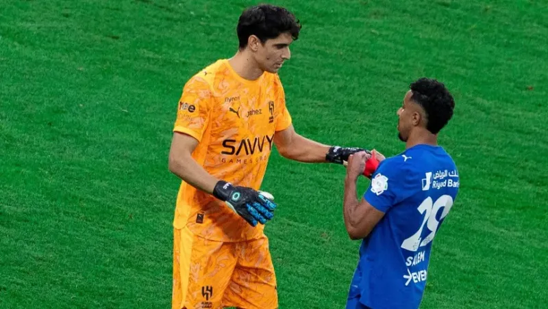ياسين بونو: الهلال والجمهور سر تتويجي بجائزة أفضل حارس أفريقي (فيديو) 
