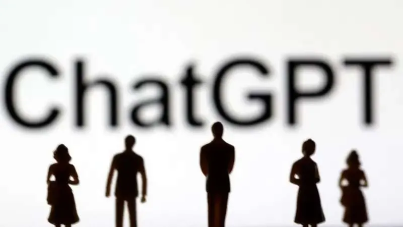 شات جي بي تي يدشن المحادثات الجماعية: كيف يؤثر التحديث الجديد على التفاعل؟