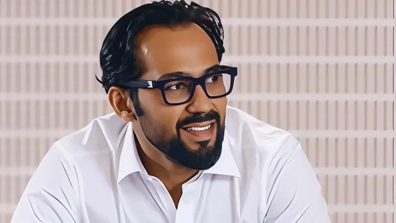 كم تبلغ ثروة أصغر ملياردير أفريقي؟