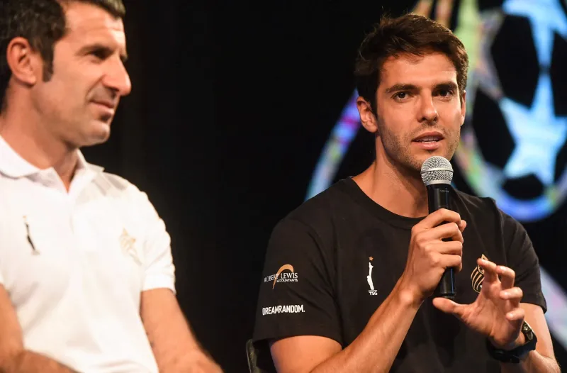 ريكاردو كاكا يشيد بالكرة السعودية