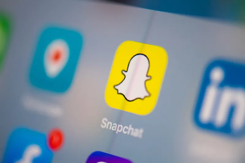 سناب شات تبدأ رسميًا إجراءات التحقق من عمر المراهقين في هذه الدولة
