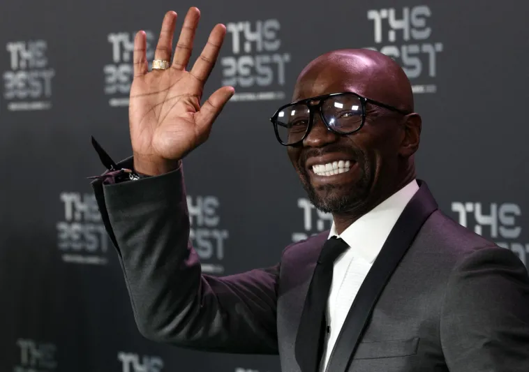 من صرامة التكتيك إلى سحر الجمال.. ماكيليلي يخوض تجربة جديدة