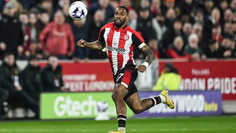 هل يعود نجم الأهلي السعودي إلى البريميرليغ مجددًا؟ (فيديو)