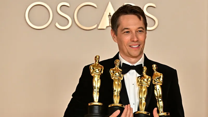 شون بيكر يخلف سبايك لي في رئاسة لجنة تحكيم مهرجان البحر الأحمر