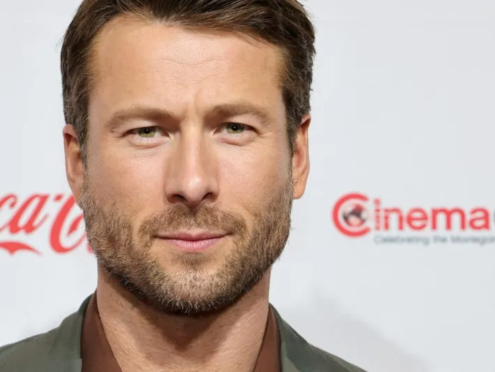 لحظة إحراج لا تُنسى.. غلين باول يكشف ما حدث مع هوفمان