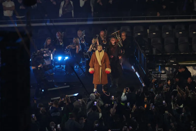 قبل أيام من نزاله المصيري.. يوبانك جونيور يكشف خبر انتظاره لتوأم (فيديو)