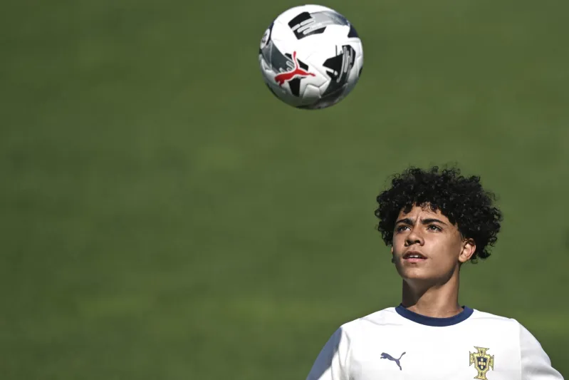  كريستيانو جونيور يحقق أول ألقابه الدولية مع البرتغال