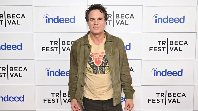 في عيد ميلاده الـ 58.. كم يبلغ صافي ثروة مارك روفالو؟