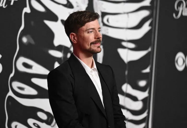 الشهرة الرقمية تلتقي بالاقتصاد الواقعي.. صناع المحتوى يبنون إمبراطوريات