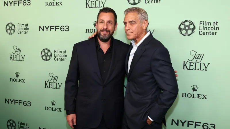 آدم ساندلر وجورج كلوني يجتمعان على الشاشة مجددًا