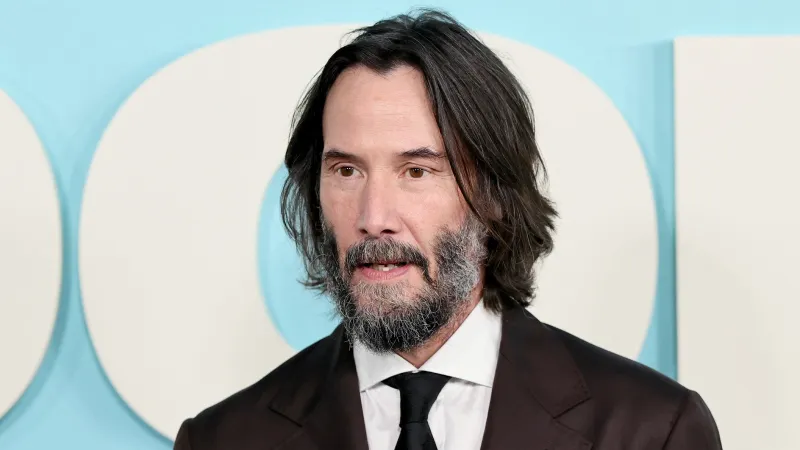 كيانو ريفز يفاجئ جمهوره: لا أشاهد أفلامي القديمة.. وأكتفي بمصادفة "ذا ماتريكس"!