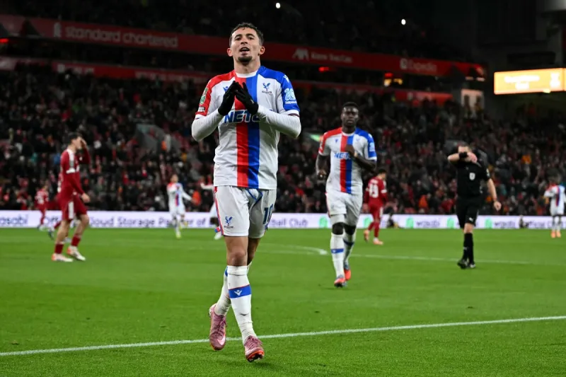 كريستال بالاس يواجه برايتون في مباراة حاسمة بالدوري الإنجليزي