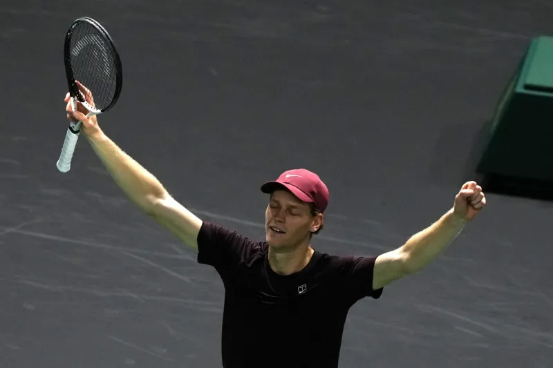 بعد استعادته صدارة التصنيف العالمي.. كم تبلغ ثروة يانيك سينر؟