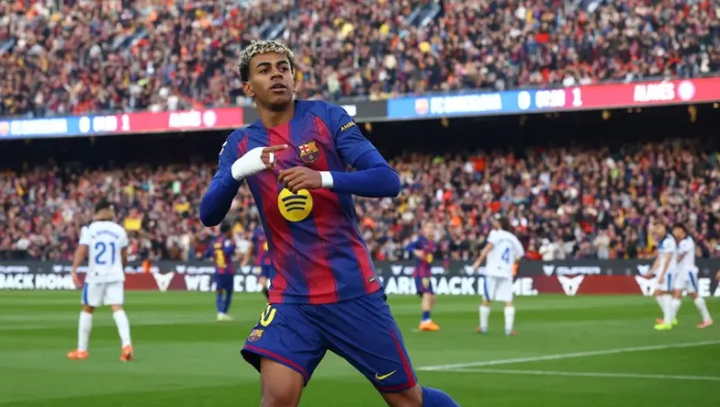 لامين يامال يحطم رقم أسطورة ريال مدريد.. ماذا حقق؟ فيديو 