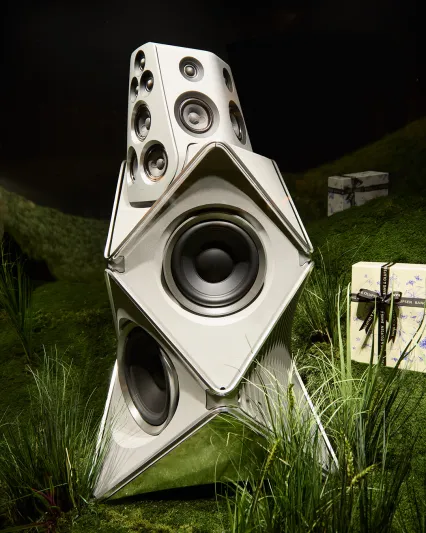 بسعر يتجاوز 200 ألف دولار.. سماعات Beolab 90 Titan تعيد تعريف الفخامة الصوتية