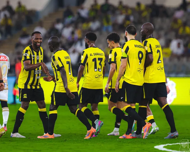 منافسات قوية.. تعرف على مواعيد مباريات اليوم الاثنين في الدوريات المختلفة