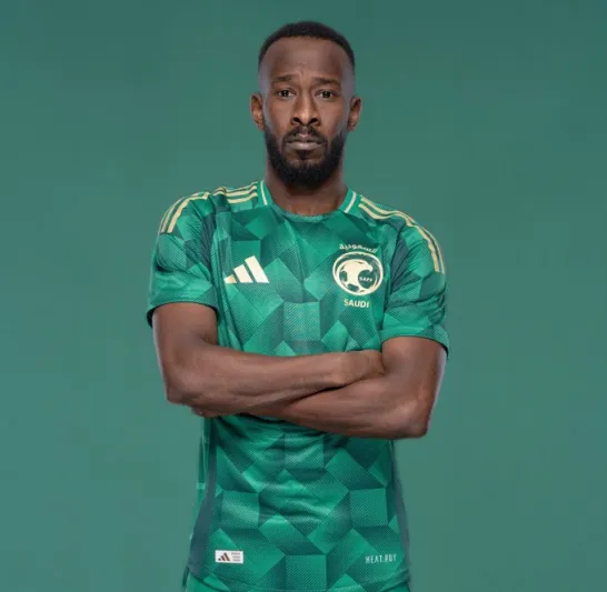 فهد المولد يعود إلى صدارة الحديث.. ما حقيقة وفاته المفاجئة؟