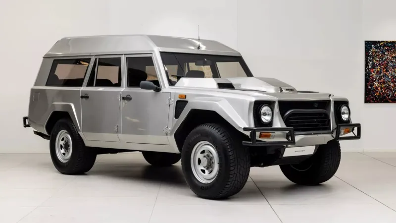 من بروناي إلى السويد.. القصة الكاملة لنسخة لامبورجيني LM002 الوحيدة (فيديو)