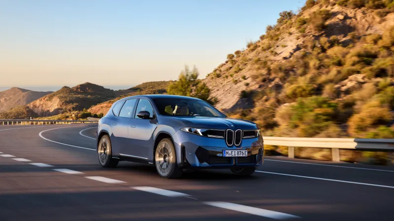 من الأداء إلى الاستدامة: BMW iX3 ترسم ملامح الفخامة بأبهى حلّة