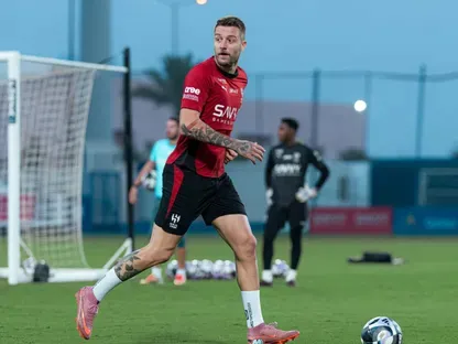 مباراة حاسمة.. تعرف على موعد مباراة الهلال والفتح في الدوري السعودي