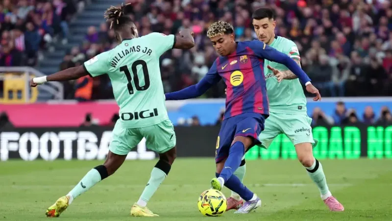 ماذا فعل برشلونة في أول مباراة رسمية له على ملعب الكامب نو بعد تطويره؟ (فيديو) 