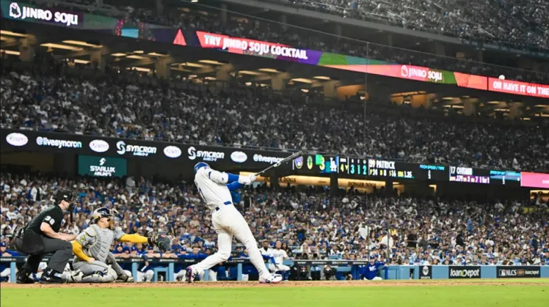 كرة بيسبول شوهي أوهتاني تُطرح في مزاد بمليون دولار