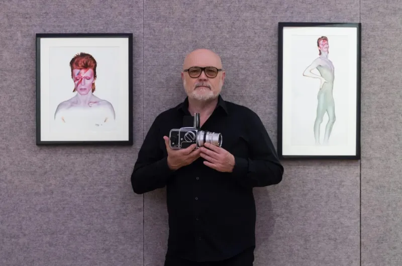 غلاف ألبوم ديفيد بوي "علاء الدين ساين" بأكثر من 496 ألف دولار في مزاد "بونهامز﻿"