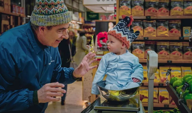 ضحك وانتظار.. ماذا يُخفي روان أتكينسون في مسلسله الجديد؟ (فيديو)