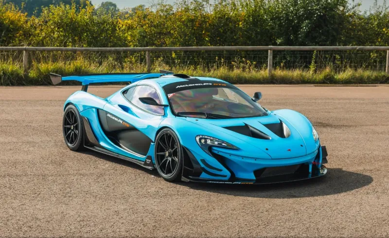 بيع سيارة ماكلارين P1 GTR 2015 المميزة في مزاد بقيمة  1.6 مليون دولار