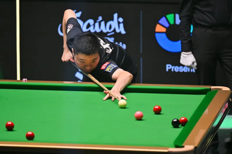  انطلاق بطولة موسم الرياض للسنوكر 2025 بحضور جماهيري كبير ومنافسات عالية المستوى