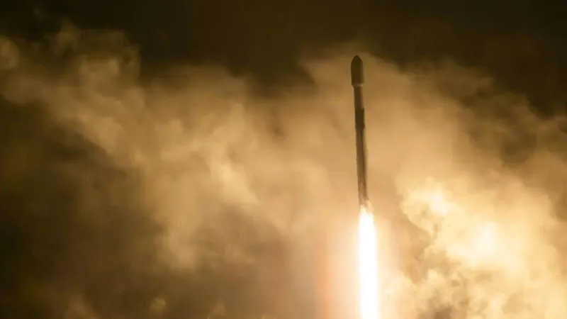 "ناسا" و"سبيس إكس" تطلقان قمرًا صناعيًا لمراقبة محيطات الأرض