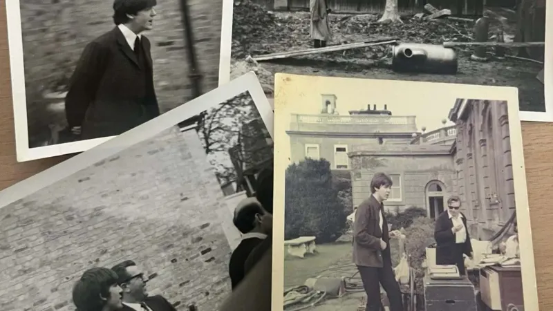 صور نادرة من كواليس أفلام البيتلز تُباع في مزاد بمبلغ لافت