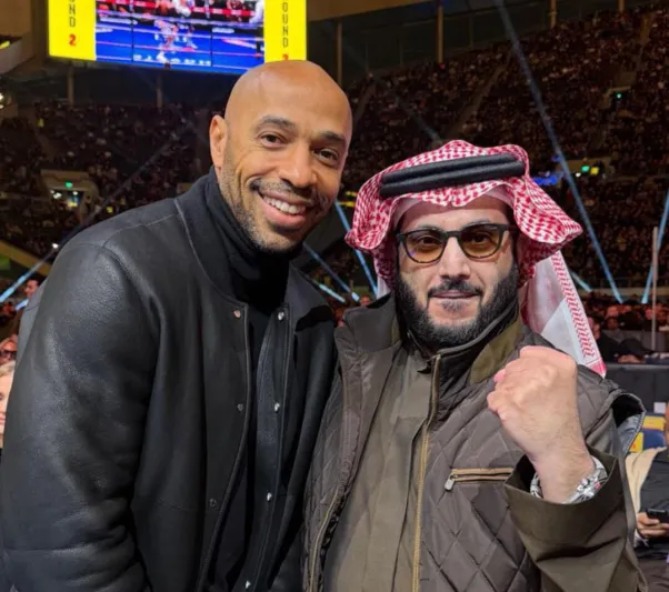 ظهور لافت لتركي آل الشيخ مع تيري هنري وستاثم في لندن