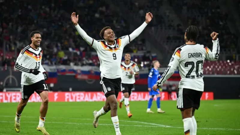 ألمانيا تكتسح سلوفاكيا بسداسية وتتأهل مباشرة لكأس العالم 2026 (فيديو) 