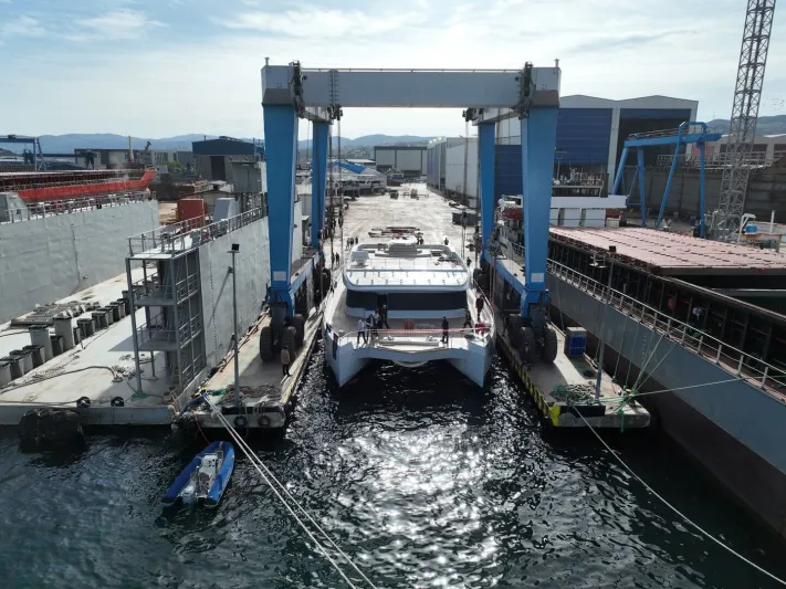 من إسطنبول إلى العالم.. يخت VisionF 101 تحفة بحرية من الألمنيوم