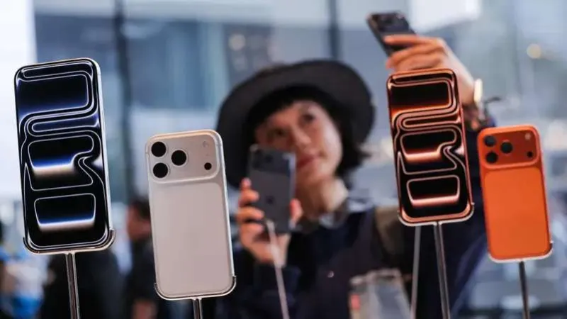 استمرار نجاح آيفون 17 في الصين: مبيعات ترتفع بنسبة 22%