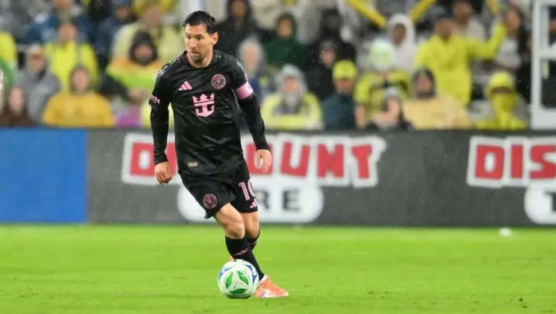 ميسي يتألق مجددًا.. يتصدر التشكيلة المثالية للدوري الأمريكي 2025