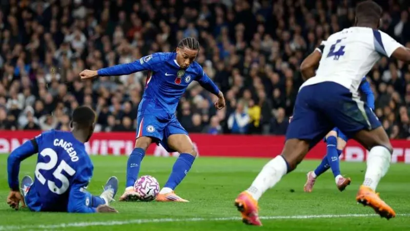 تشيلسي يخطف ديربي لندن ويصعد إلى المربع الذهبي (فيديو)