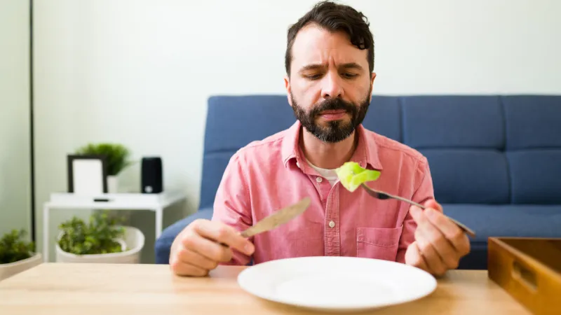 ما علاقة خفض السعرات الحرارية بصحة الدماغ؟