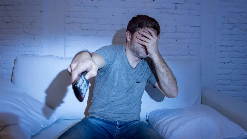 ماذا يحدث لأدمغتنا عندما نشاهد شخص يتألم في فيلم؟ 